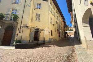 NEGOZIO A SALUZZO