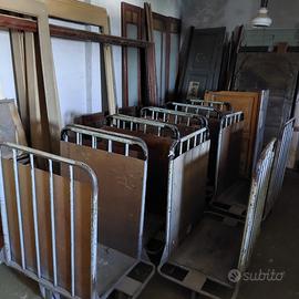 Carrelli da fabbrica