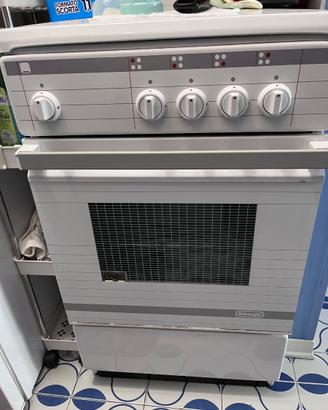 Cucina fornelli e forno