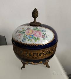 coppia vasi tipo cloisonne' più scatola bomboniere