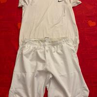 Completo NIKE COURT bianco per padel o tennis
