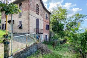 Rustico da ristrutturare
