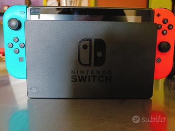 Nintendo blu e rossa