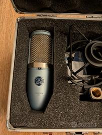 AKG Perception 420