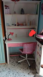 Scrivania e libreria Barbie