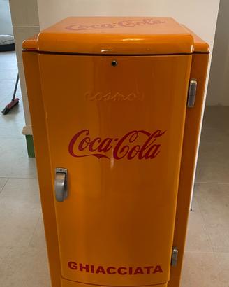 Ghiacciaia vintage stile Coca Cola