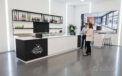 Bancone bar completo refrigerato usati/fiera nuovi