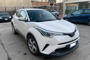 Toyota C-HR 1.8 Hybrid E-CVT Style