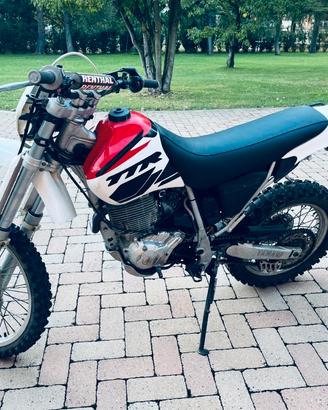 Yamaha TTR 600