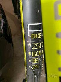 Ebike marca Head taglia L