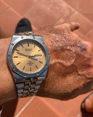 Seiko sport 100 Royal Oak style quarzo daydate