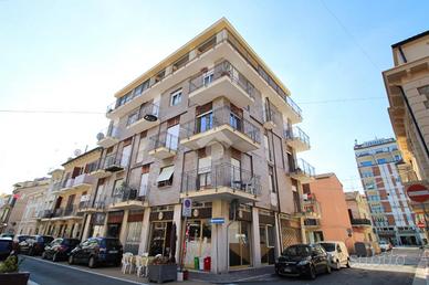 3 LOCALI A PORTO SANT'ELPIDIO