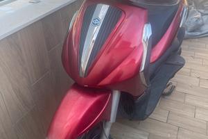 beverly piaggio 300