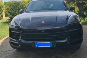 porsche cayenne 2018