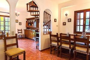 VILLA A SCHIERA A FILETTINO