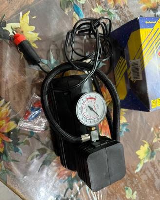 Mini compressore da auto