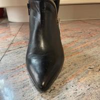 Stiletto nero Isabella Lorusso