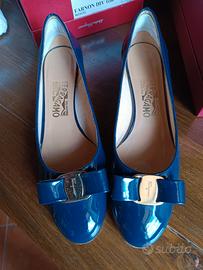 Scarpe donna blu lucide Ferragamo