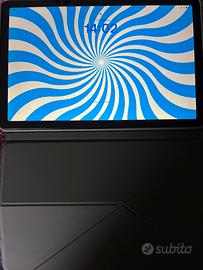 Samsung Tab A9 + con custodia, mouse e tastiera