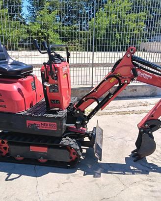 Miniescavatore Blue Bird MEX 600 usato
