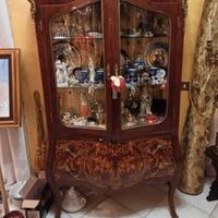 vetrina antiquariato 