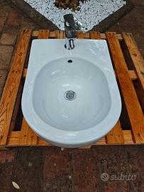 Coppia sanitari sospesi dimesione ridotta 50cm