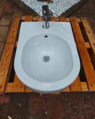 Coppia sanitari sospesi dimesione ridotta 50cm