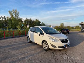 Opel Meriva 1.4 Benzina 2012