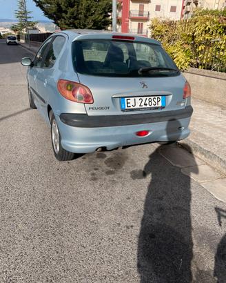 Pegeout 206
