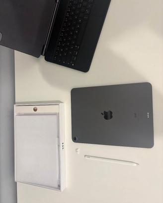 iPad Air 4 Generazione + Apple Pen 2 gen + tastier