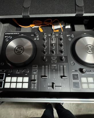 Traktor S2 MK3 e Flight Case Magma
