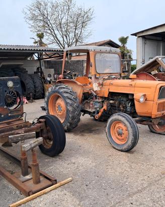 Trattore fiat 615 trattore fiat 640 ricambi usati