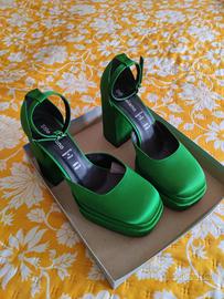 sandalo verde con tacco 