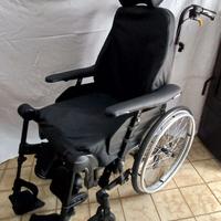 Carrozzina polifunzionale Rea Clematis Invacare