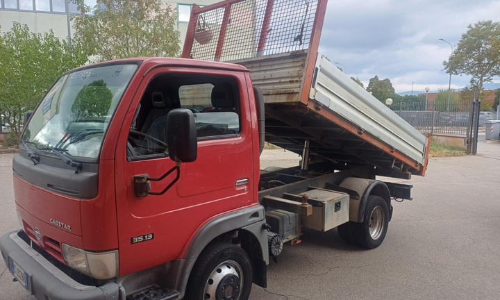 Cabstar 3.0 Diesel Ribaltabile trilaterale 2005