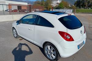 Opel corsa 1.2 gpl 