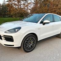 Porsche Cayenne Coupé 3.0 V6 E-Hybrid NO SUPERBOLL
