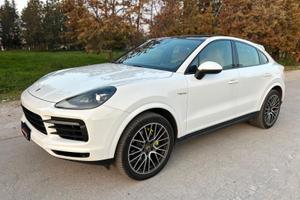 Porsche Cayenne Coupé 3.0 V6 E-Hybrid NO SUPERBOLL