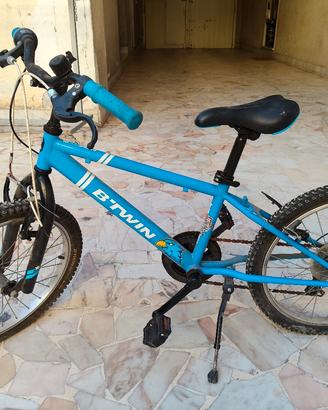 Bici B’TWIN Blu – Buone  condizioni!