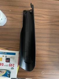 parasteli universali