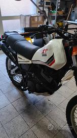 Yamaha xt550