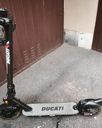 MONOPATTINO DUCATI PRO II PLUS