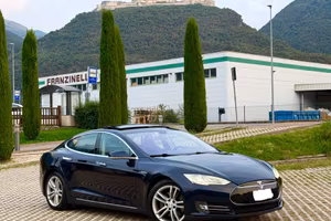 Tesla Model S P85,,RICARICA GRATIS A VITA SC01”