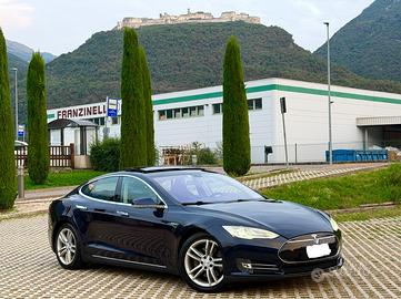 Tesla Model S P85,,RICARICA GRATIS A VITA SC01”