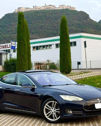 Tesla Model S P85,,RICARICA GRATIS A VITA SC01”