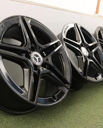Cerchi in lega Mercedes Classe A B CLA 18 ORIGINAL