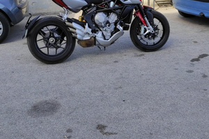 MV agusta rivale 800 (anno 2014)