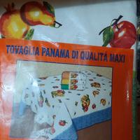 tovaglie da tavola e da bagno nuove