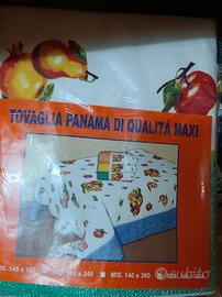tovaglie da tavola e da bagno nuove