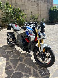 Bmw r1300r performance 2026